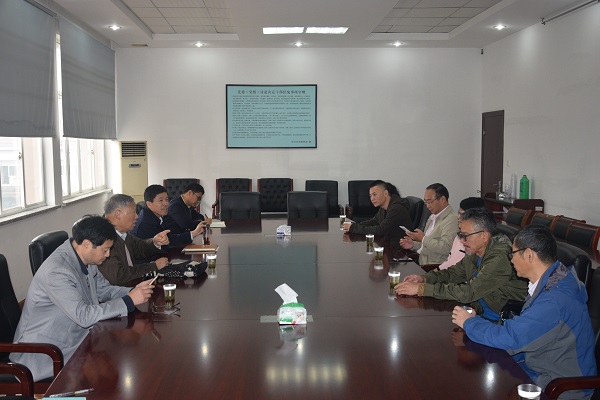 ���鴦���ڻ����